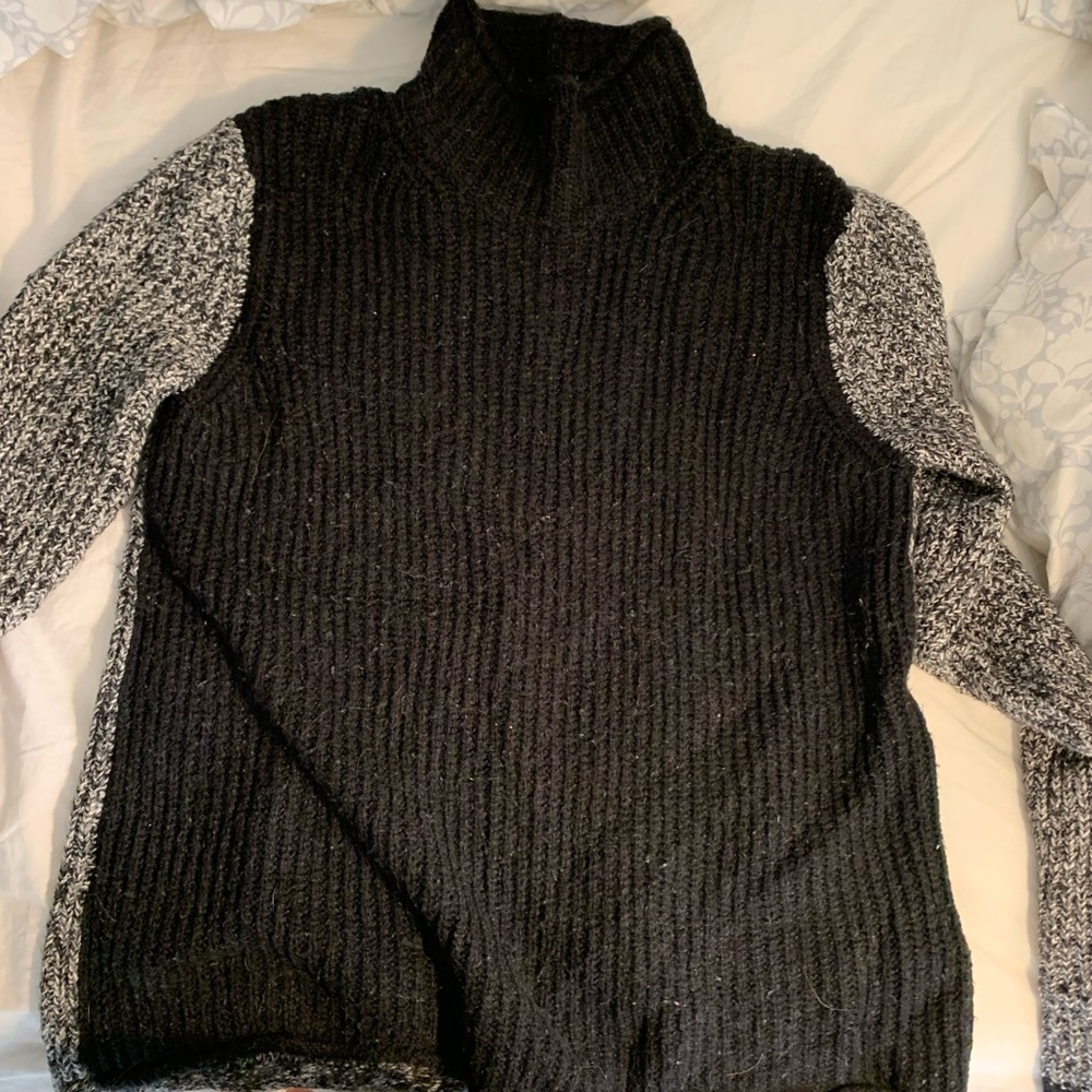 Kensie turtleneck sweater. So soft!!